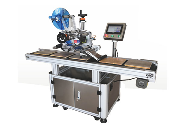 BTB-150自動平面貼標機